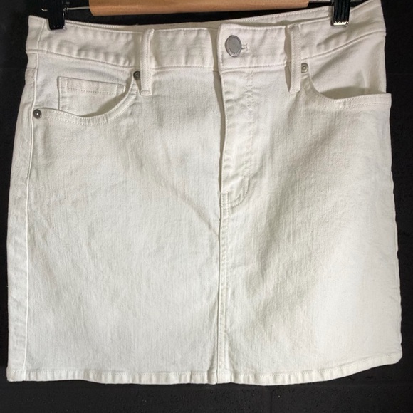 Summer White Denim  Mini Skirt -perfect - Picture 2 of 16